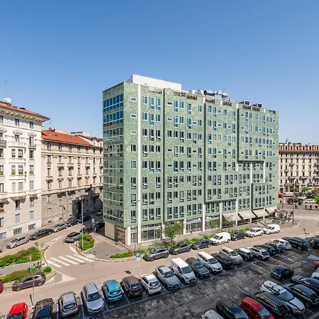 Binario Verticale Apartment Milan