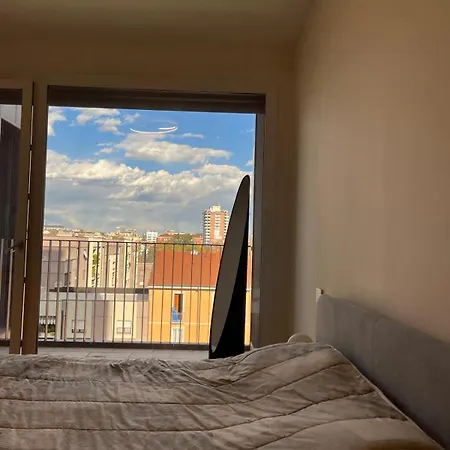 Your Private Skyview Apartment Milan