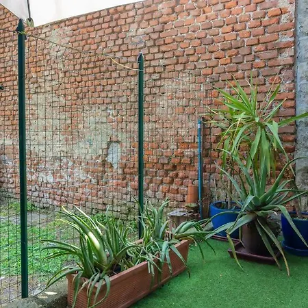 Rucellai With Garden