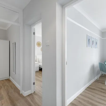 Apartment Central 3bdr In