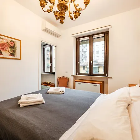公寓 Charming Modern Near The Heart Of *
