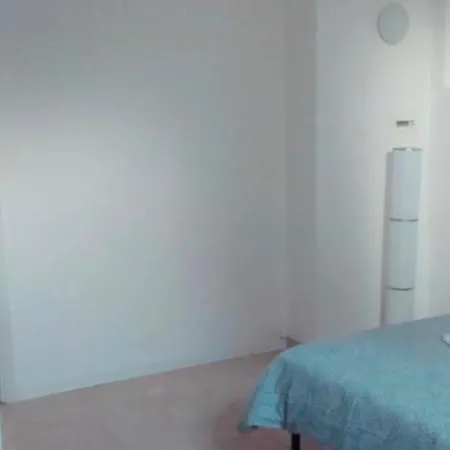 Close To The Metro And Very Comfortable Apartment