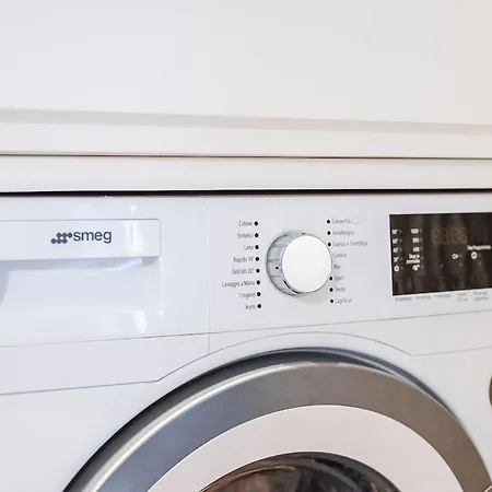 - Bilocale Design - Metropolitana - Train Milano