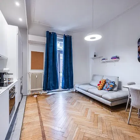 Apartment - Bilocale Design - Metropolitana - Train