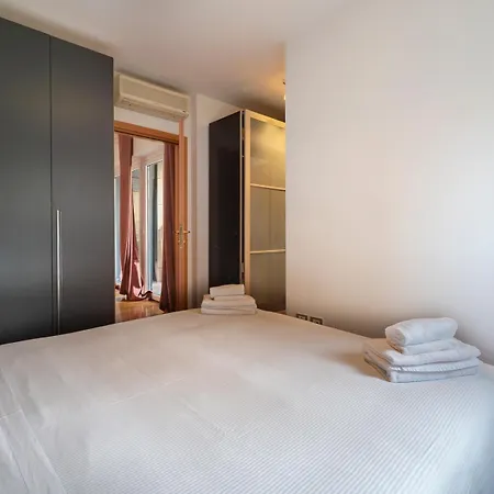 Apartmán I Host - Trivulziana 3