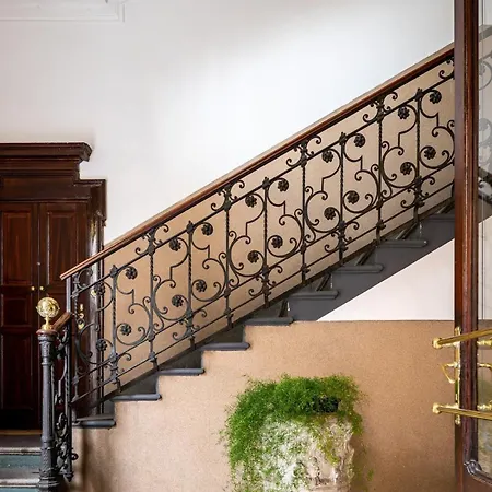 Apartman Elegant 1920s Apartment, Refined & Milánó