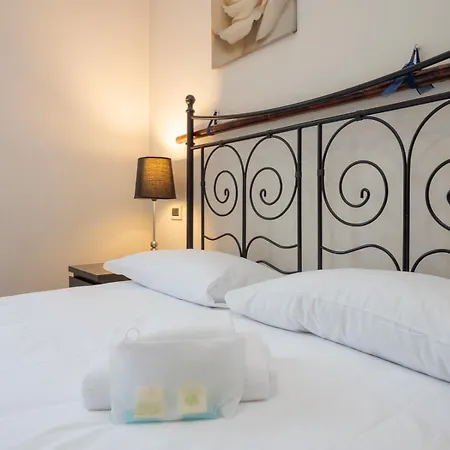 I Host - Muratori 54 *