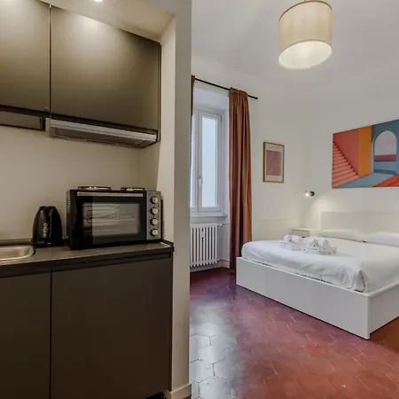 New And Functional Near The Metro *