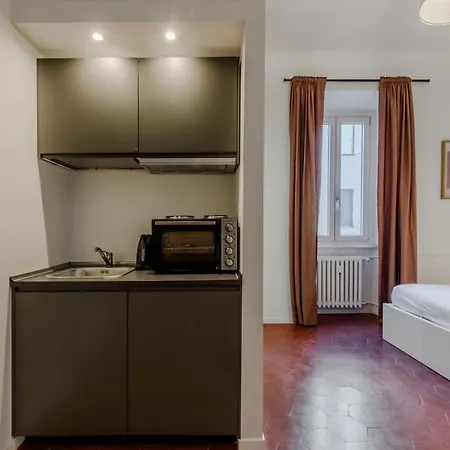 New And Functional Near The Metro * Milan