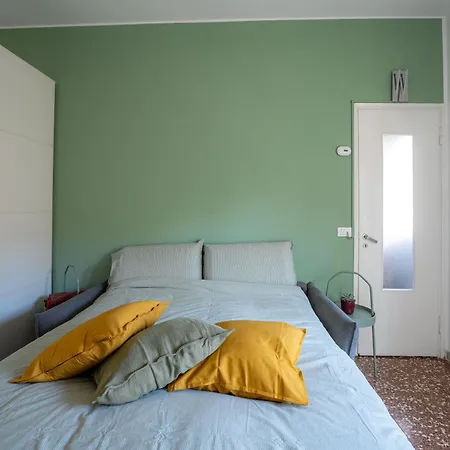 Accogliente In Lambrate , Lambrate Cozy House Milan