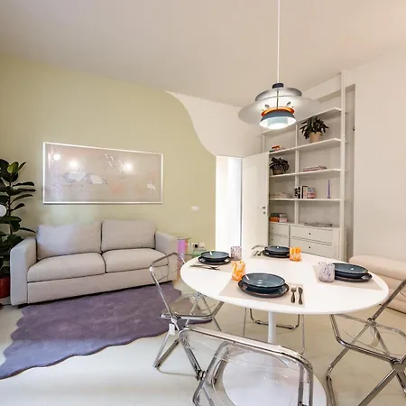 Apartment Design And Silence - Wide Renovated 2 Stops From