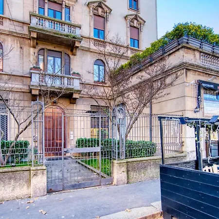 Guesthost - Madewithlove Near Maciachini M3 Apartamento