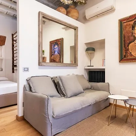 Apartment La Maison D'artiste In Brera Milan