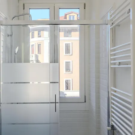 Easytopstay - New And Functional Near The Metro Lägenhet