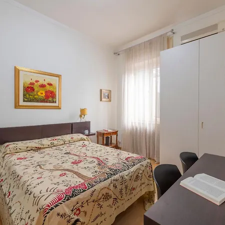 Apartment Parisienne Porta Romana
