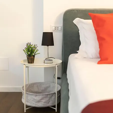Disciplini Duplex Milan