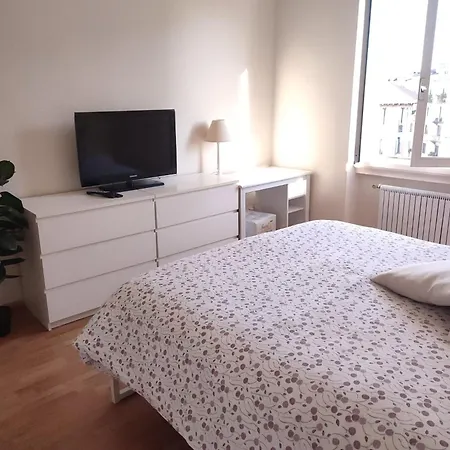 2 Bedroom Gem Near Milano Centrale Fast Wi Fi Kademy House * Milan