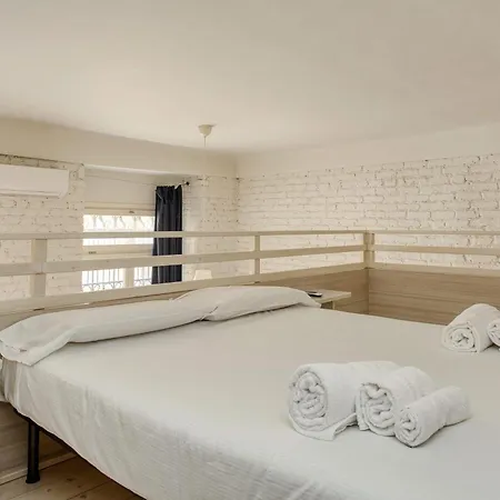 Apartment Modern Loft Near Bosco Verticale