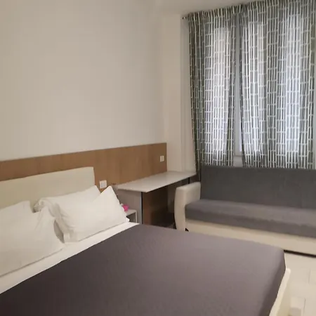 Cenisio 3 Bed & Breakfast *