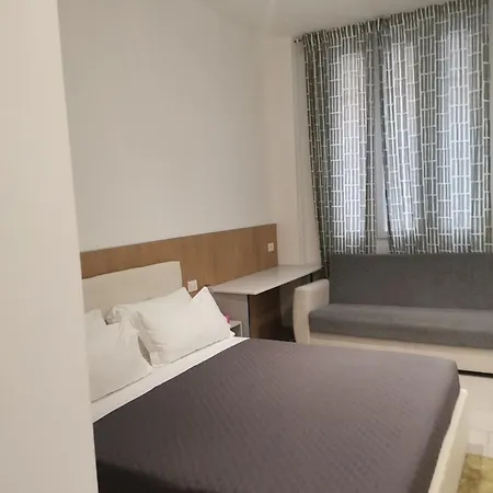 Cenisio 2 Bed & Breakfast Milán