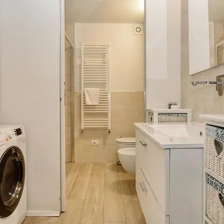 Modern Loft Near Bosco Verticale Apartment Mailand