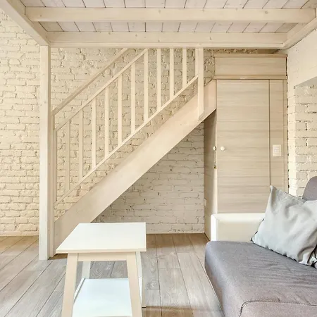 Modern Loft Near Bosco Verticale *