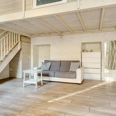 Modern Loft Near Bosco Verticale *