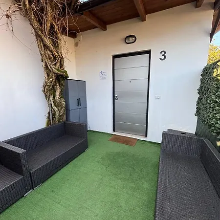 Apartment Mambo House *