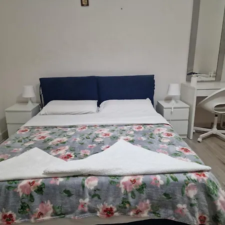 House In The Center-casa Nel Centro Della Citta *