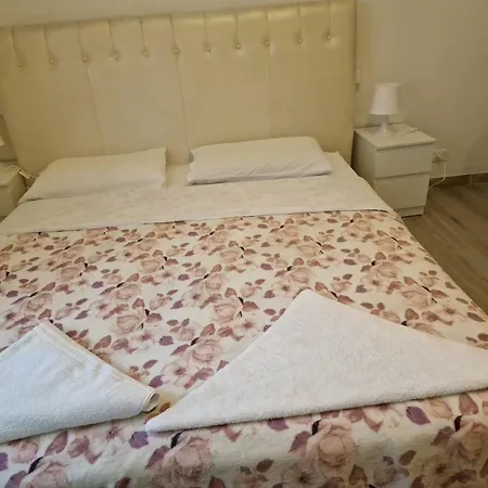 Apartment House In The Center-casa Nel Centro Della Citta Milan