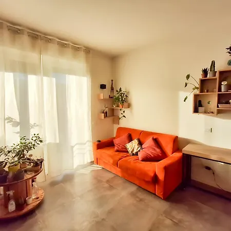 Bright One-bedroom Near Isola * Milan
