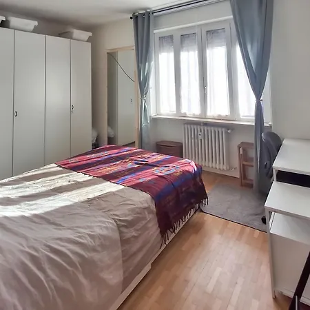 Apartment Bright One-bedroom Near Isola Milan