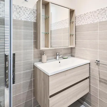 Modern Loft In Milan's Heart Apartment