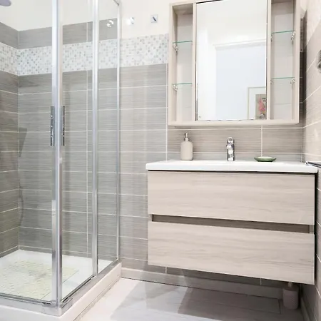 Modern Loft In Milan's Heart Apartment