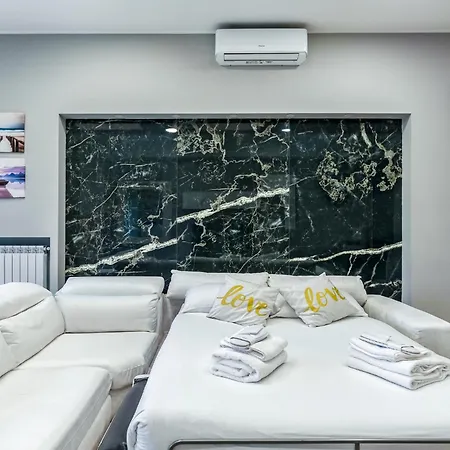 Апартаменты Urban Loft Certosa - Private Garden Милан