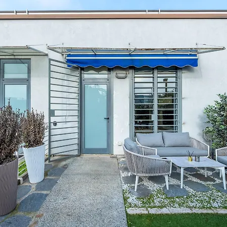 Urban Loft Certosa - Private Garden Апартаменты *