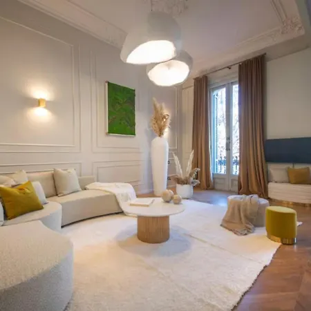 Elegant Nest