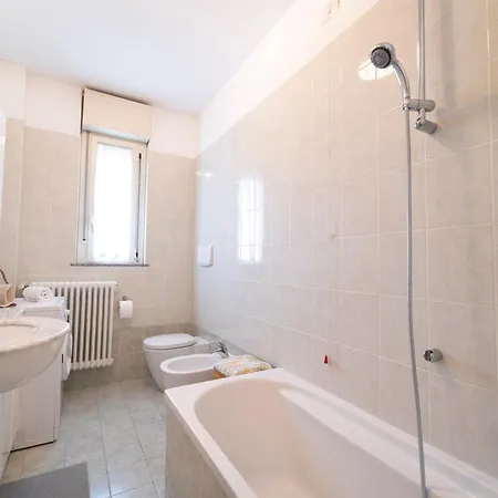 Apartament I Host - Adamello 8 Mediolan