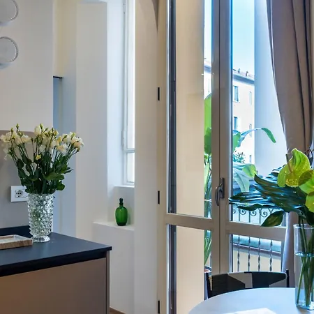 Casa Corio Balcony Porta Romana Apartment Milan