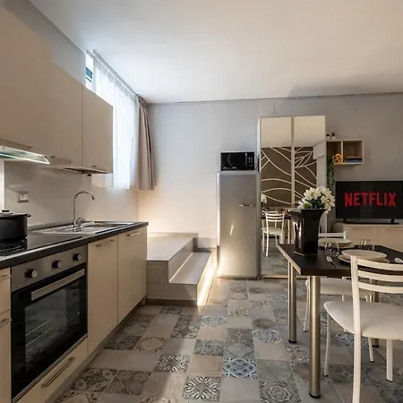Apartment Duomo-navigli - Loft Montenapoleone Wifi & Netflix *