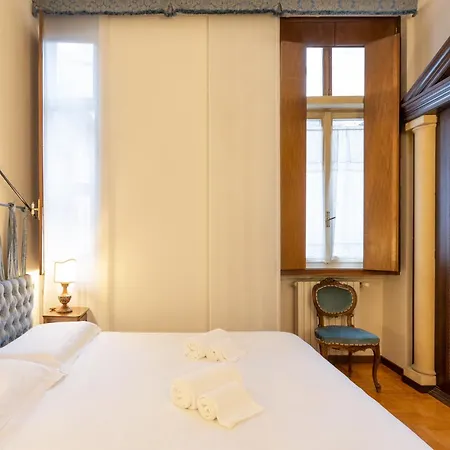 Duomo - Piatti Charme Милан