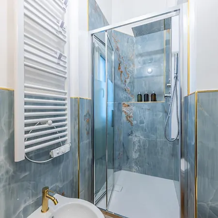 Canva Near Sacco Hospital * Милан