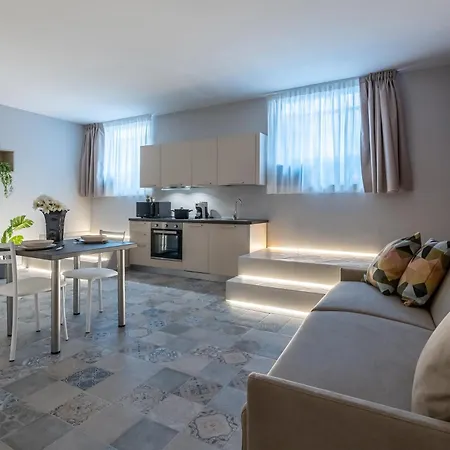 Apartment Duomo-navigli - Loft Romana Con Wi-fi & Netflix