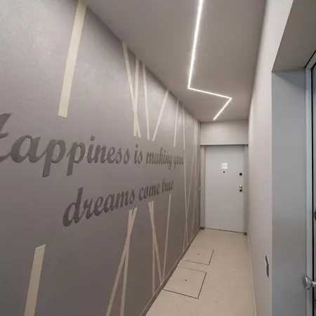 Apartment Duomo-navigli - Loft Romana Con Wi-fi & Netflix