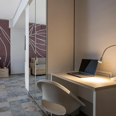 Duomo-navigli - Loft Romana Con Wi-fi & Netflix Apartment *