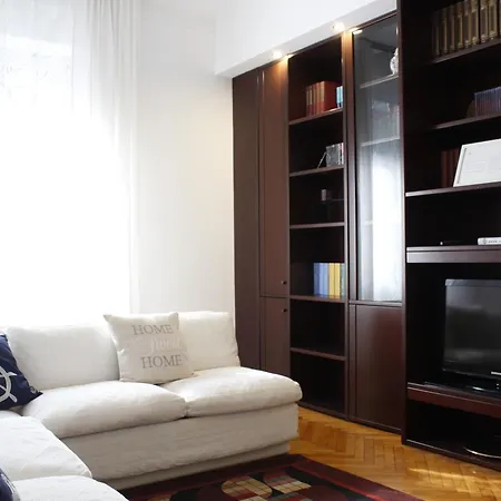 Milani Paolo * 米兰