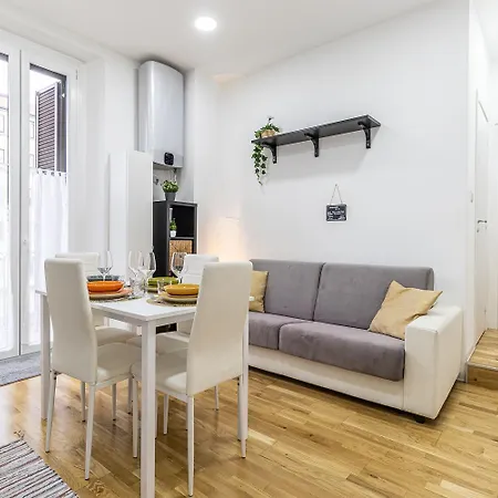 - Parking Nearby&free Wifi *