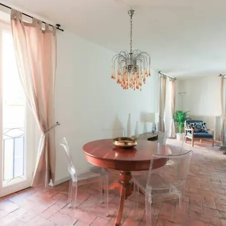 Hozyhome Brera Apartment