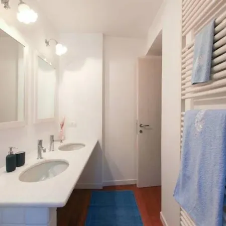 Apartment Hozyhome Brera *