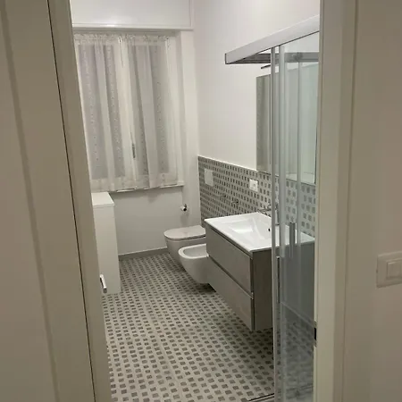 M4 Tolstoj - Duomo Tortona Navigli Area *